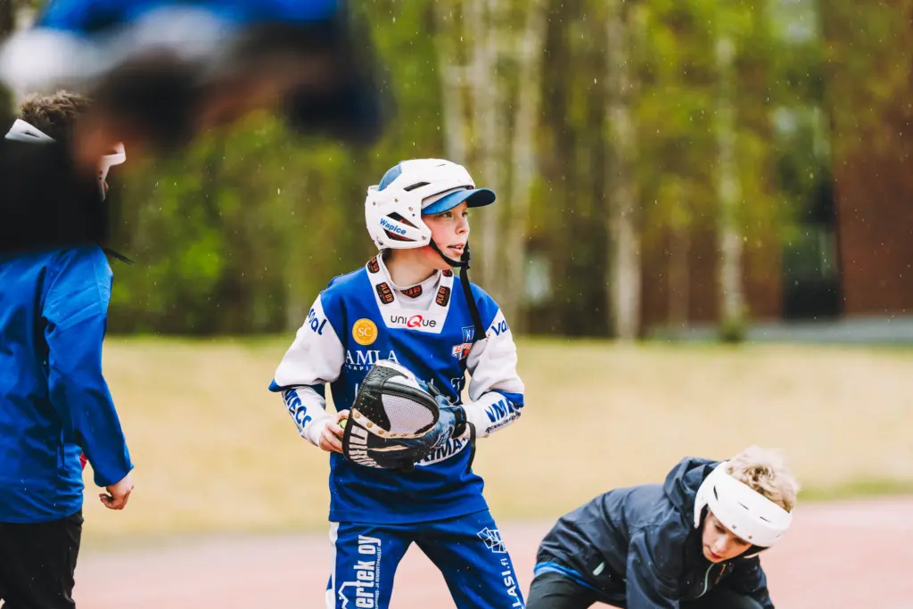 Genom verksamhetsmodeller och reformer vill man främja en rätt väg mot att bli en elitidrottare och -spelare, men också stärka den personliga utvecklingen inom livets olika områden.